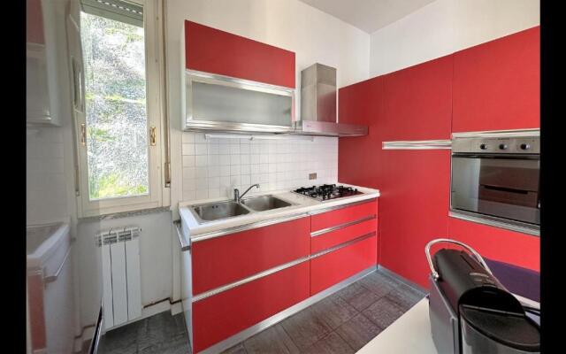 Carate 16 apartment with balcony & lake view