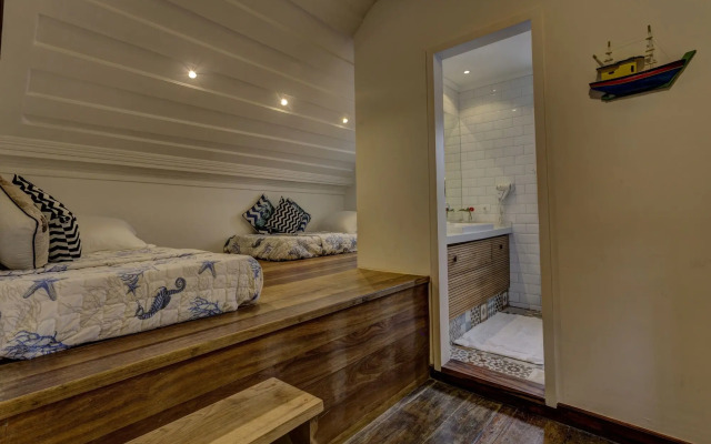 Sandi Hotel