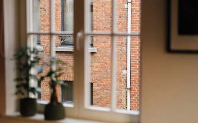 A Place - Leeuwenstraat 20