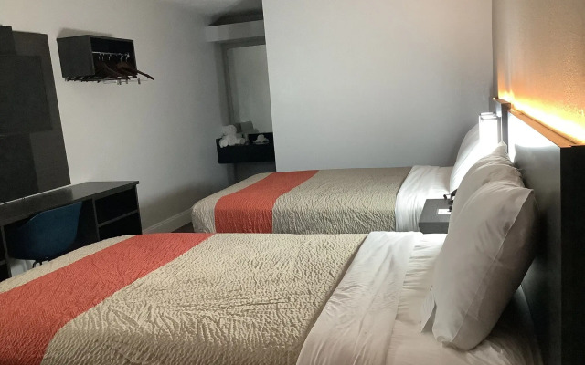 Motel 6 Memphis, TN - East