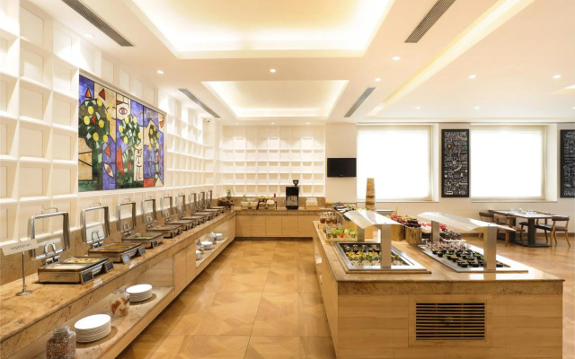 Lemon Tree Hotel, Electronics City - Bengaluru