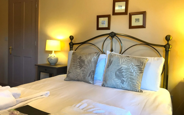 Thatched Cottage Hotel