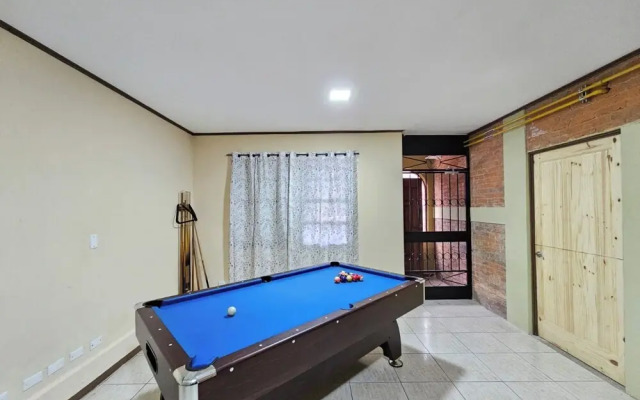 Hostel La Cali Inn