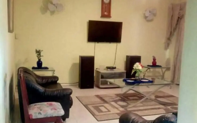 rush bond villa