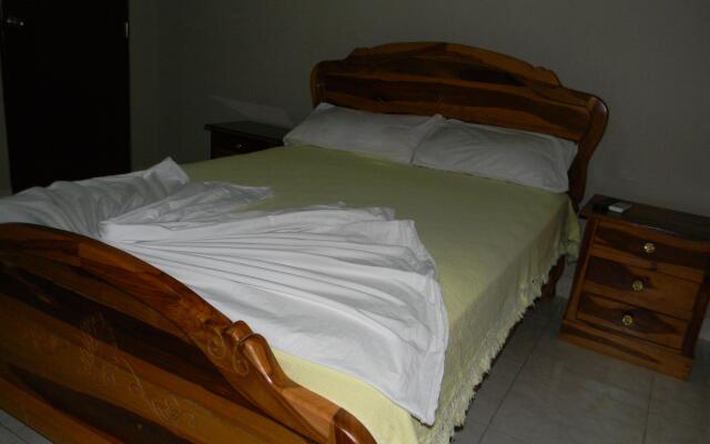 Hotel Rio Guayas