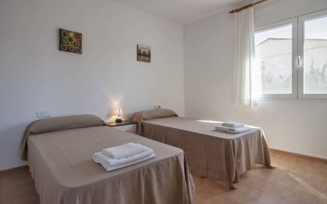 Villa - 5 Bedrooms with Pool and WiFi - 105012