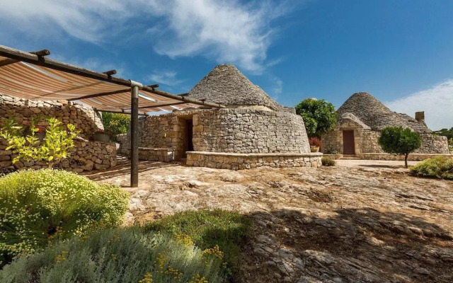 Trulli di Monte Reale
