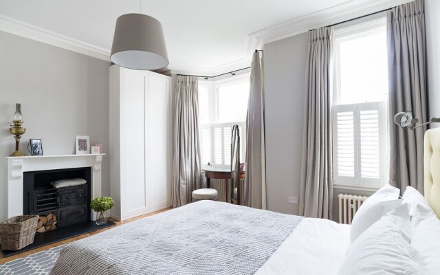 Gorgeous 2Br Family Home In East London