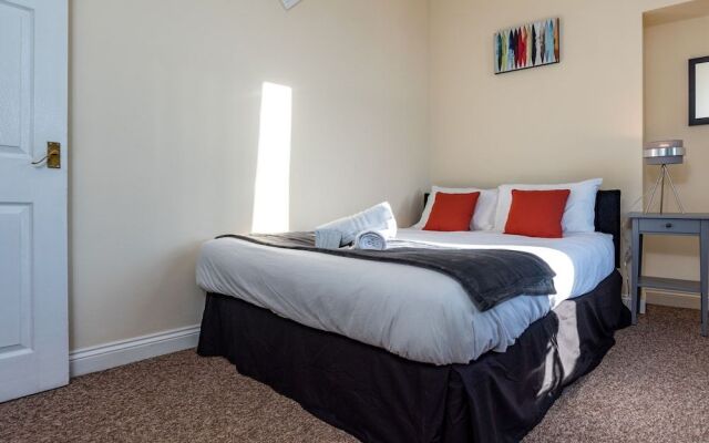Ford Park Apartment