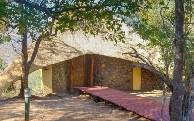 Mkuze Falls Game Lodge