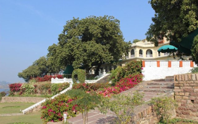 Brijraj Bhawan Palace Hotel