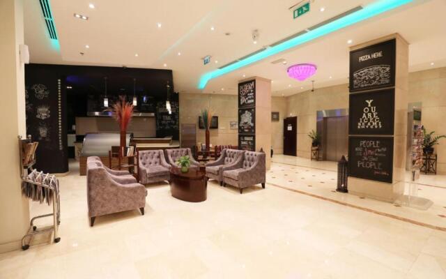 Parkside Suites Hotel Apartment