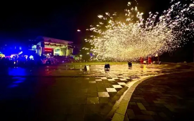 Tiantian Hot Spring Resort