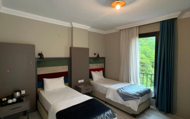 Pordanis Hotel