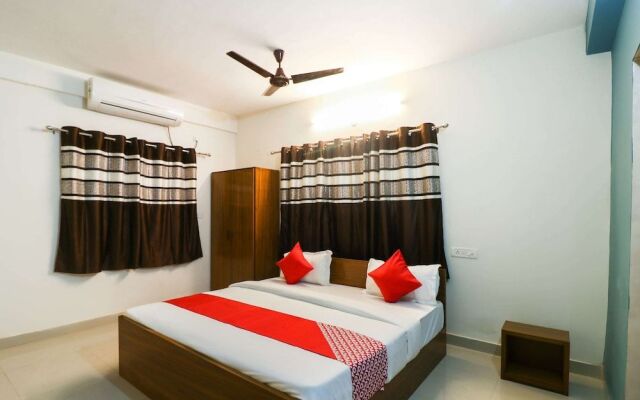 OYO 49454 Alankar Guesthouse