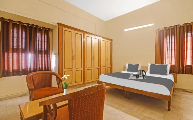 Capital O Samrat Palace Near Nampally Station