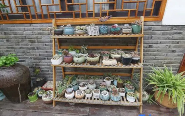 Qianshe Mengli Shuixiang Linhe Inn