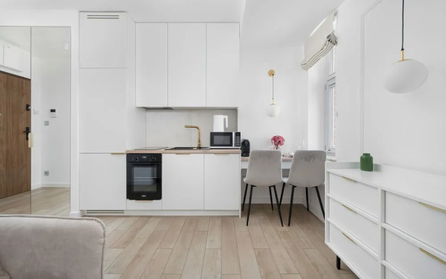 Studio Poniatowskiego With Parking by Renters
