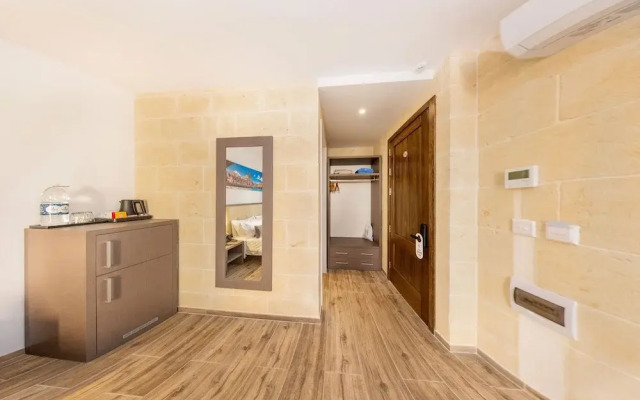 C4 Retreats by Georges Boutique Living