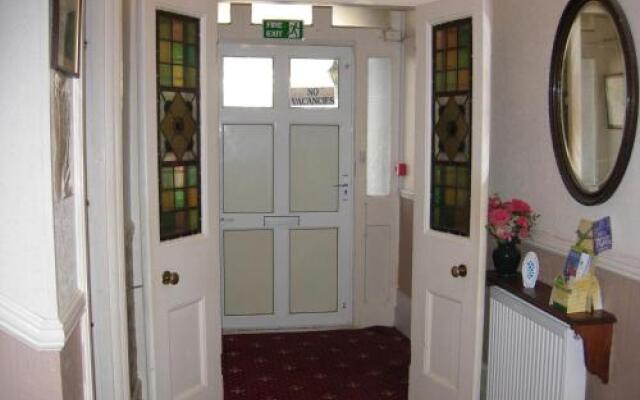 Longfield Guest House