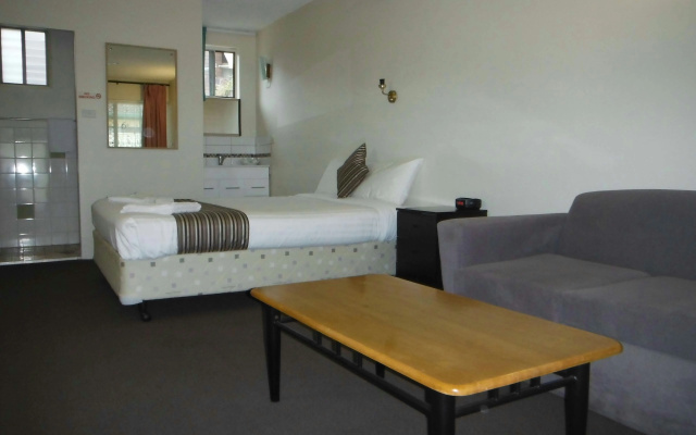 Coffs Harbour Pacific Palms Motel – Guest Rooms – Coffs Harbour