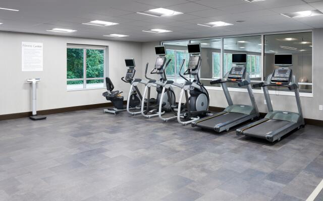 Holiday Inn & Suites Philadelphia W - Drexel Hill by IHG