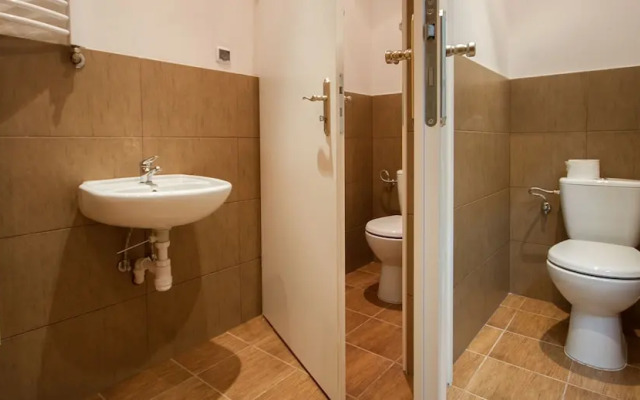 3 Bros' Hostel Cieszyn