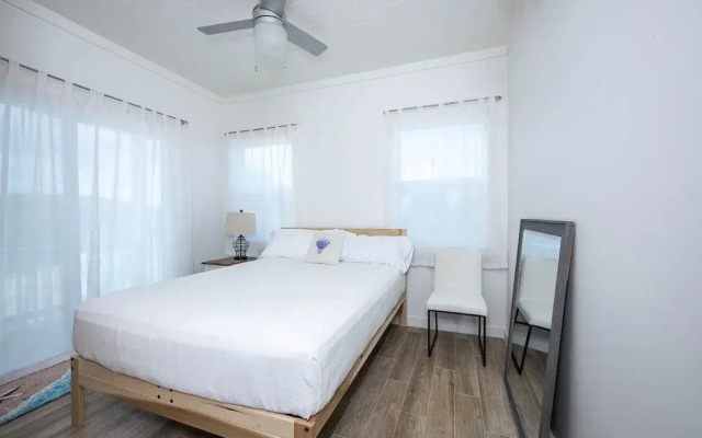 Lavender Beach House 2 Bedroom Home