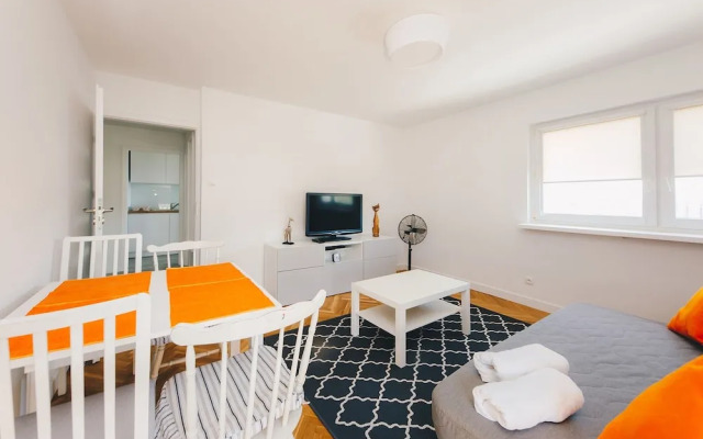 Shortstaypoland Aleja Solidarnosci B61