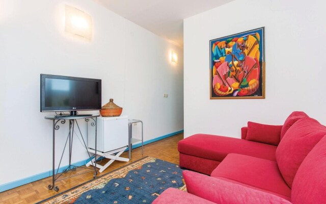 Amazing Home in Malinska With Wifi and 6 Bedrooms
