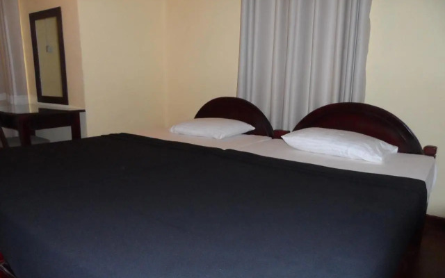 Savana Bungalow & Hostel