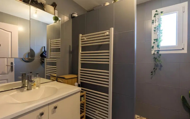 Trackside Retreat - Ideal Base in Le Mans