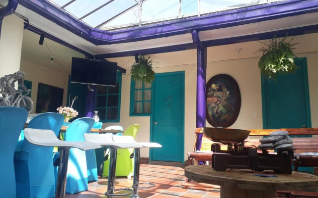 Hostel Casa del Arbol