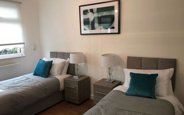 Stay In Liverpool Lytham House