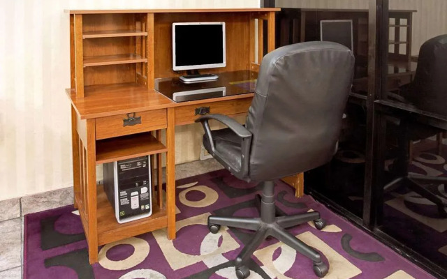 Days Inn And Suites Artesia