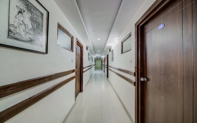 Hotel Samrat By OYO Rooms