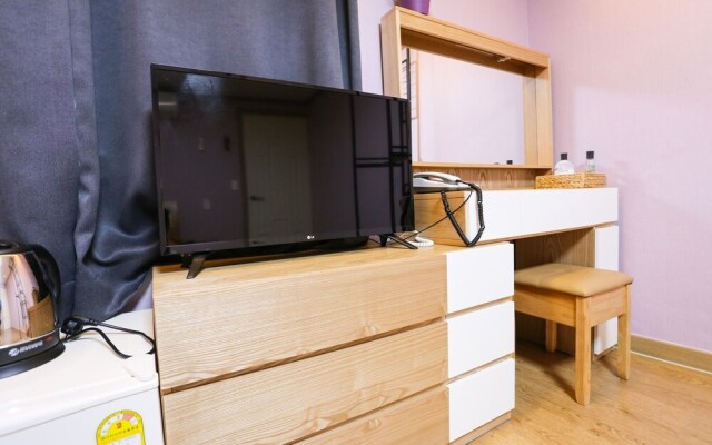 Hongcheon Garisan Deuo Motel