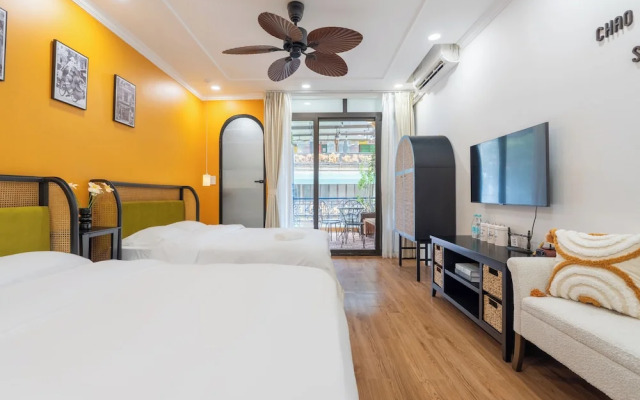 Little Balcony Hang Ca