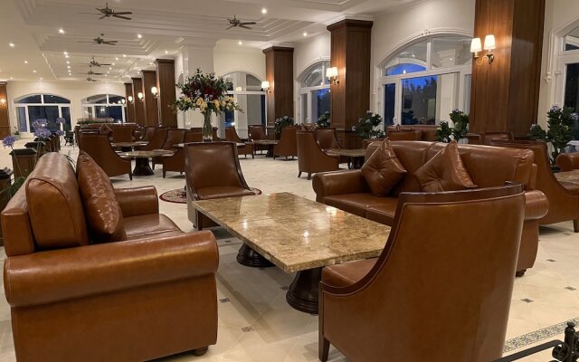 Montrose Golf Resort & Spa