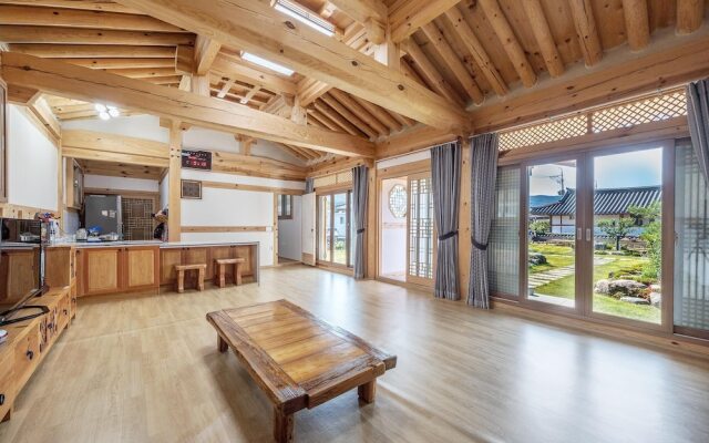 Gyeongju Wadamjung Hanok Pension