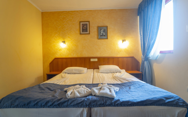 Saint George Hotel & Medical Spa