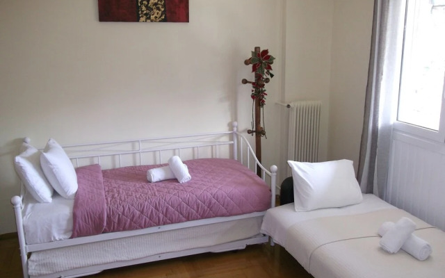 Gazi apartment with Acropolis views