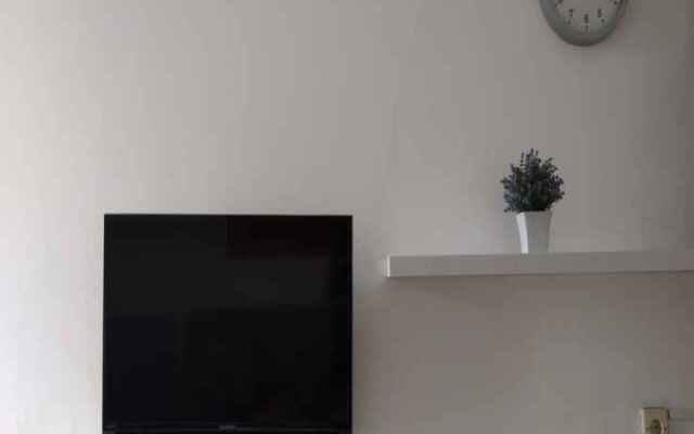 BOAX 15 Studio Room at Vivo Apartment