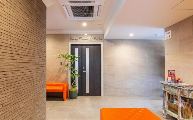 Yenn's Marina Inn Mercy