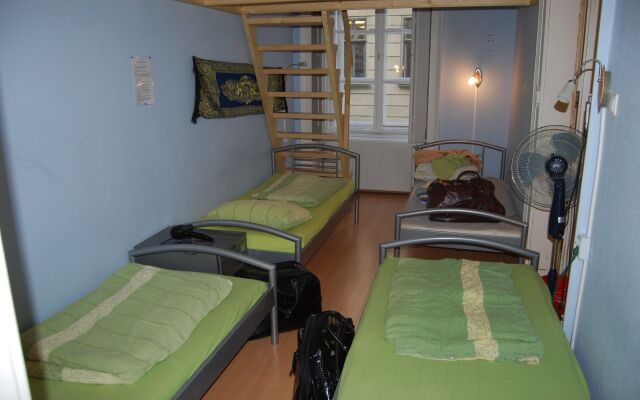 Budapest Centrum Cozy Hostel