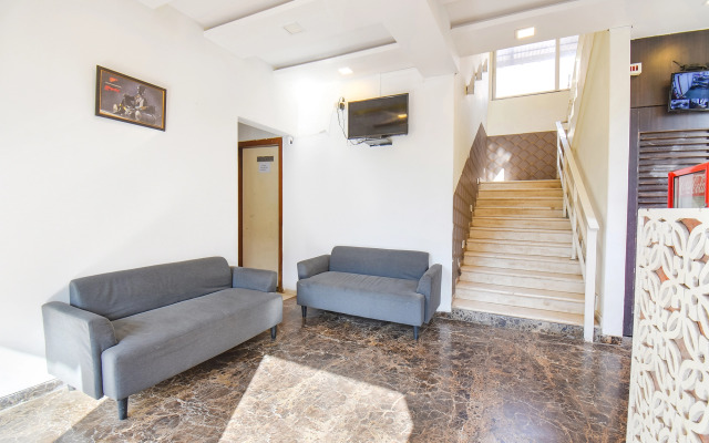 Fabhotel Shree Sai Residency