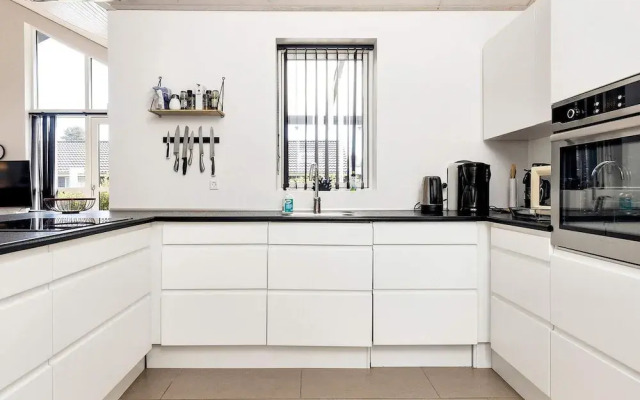 8 Person Holiday Home in Hals-by Traum