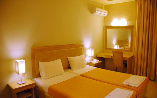 Glyfada Beach Hotel