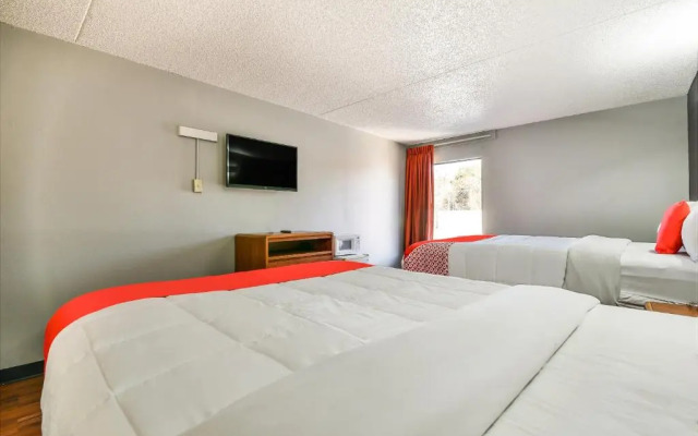 Cranbury Inn & Suites