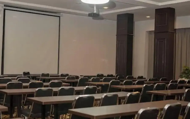 Grand Orchid Hotel